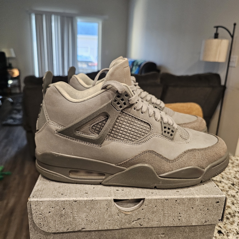 JORDAN 4 WET CEMENTS VNDS MEN SIZE 10.5